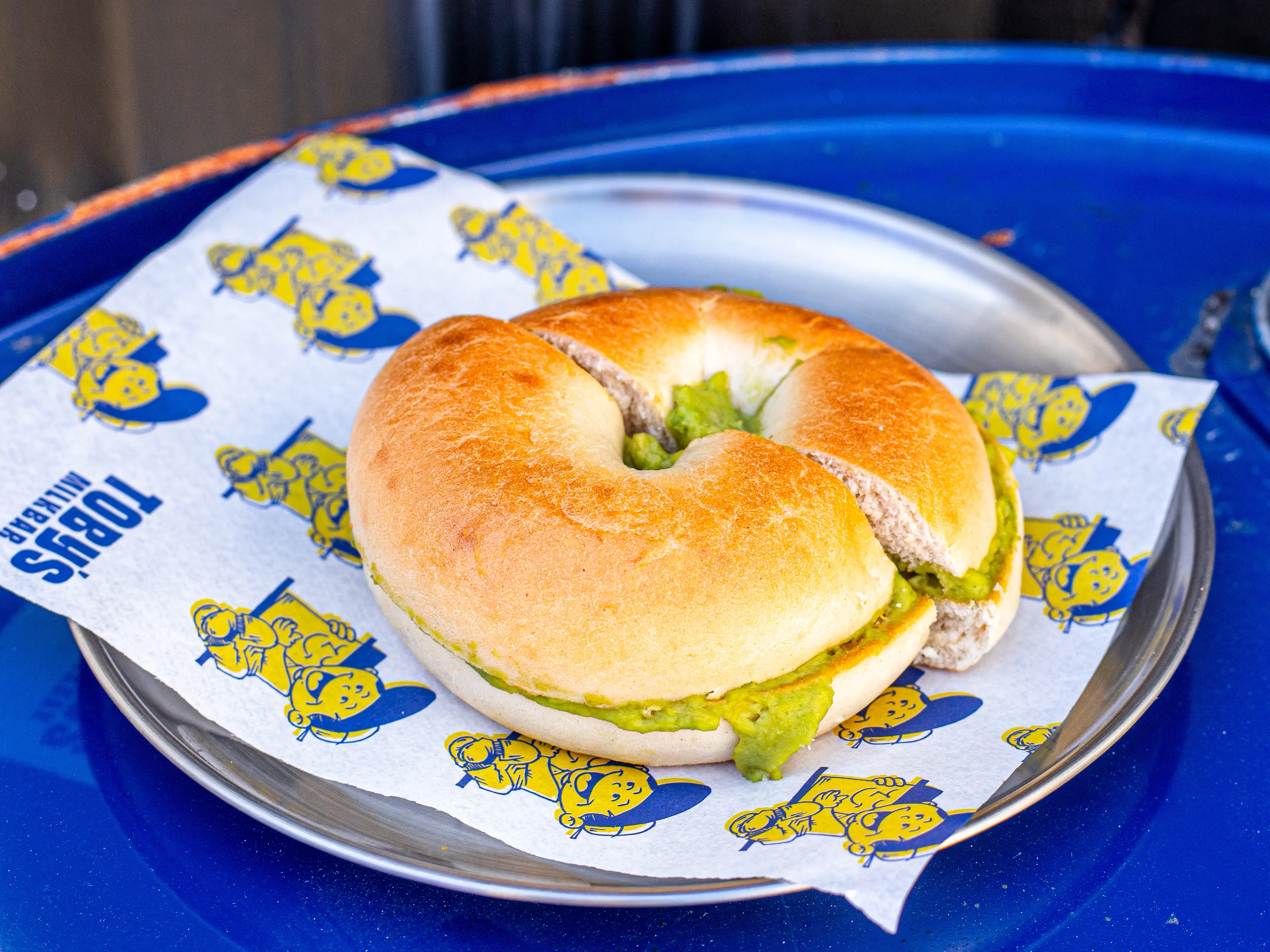 Smashed Avo Bagel